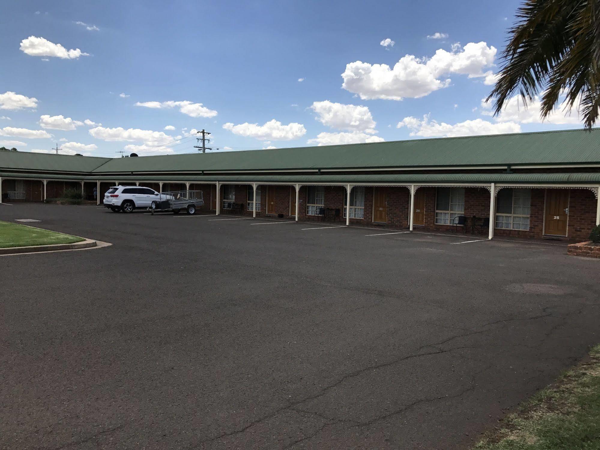 Leeton Heritage Motor Inn Exterior foto